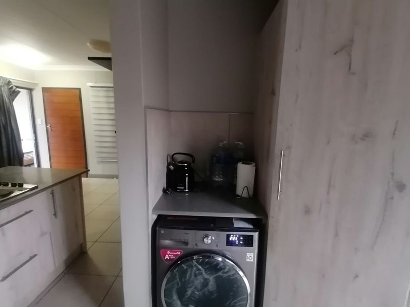 Apartment For Sale in Derdepoort - Photo 10