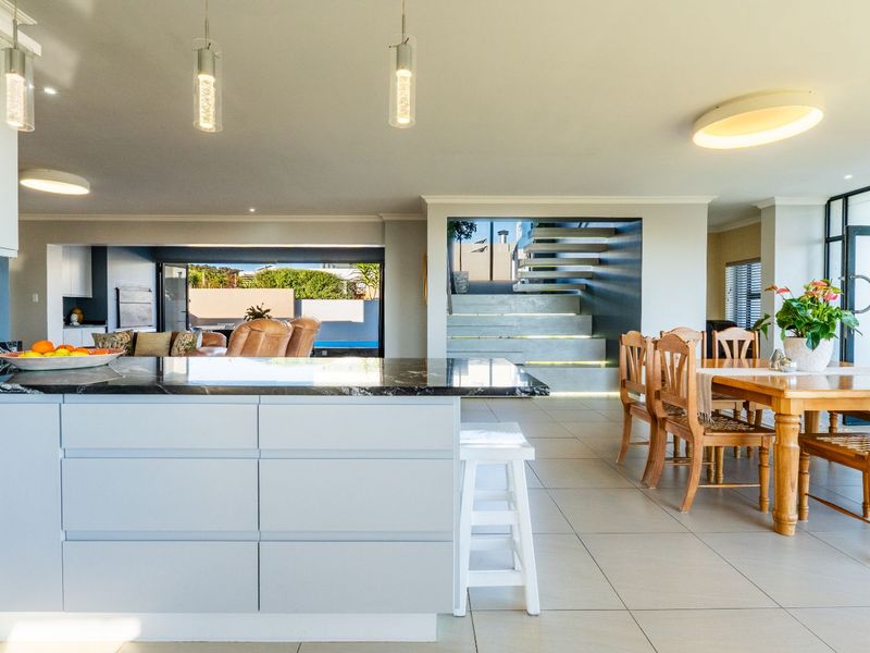 House For Sale in Pinnacle Point Golf Estate - Photo 7
