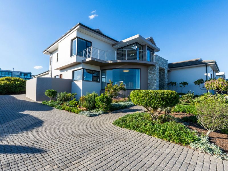 House For Sale in Pinnacle Point Golf Estate - Photo 2