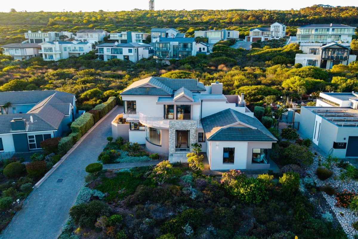 House For Sale in Pinnacle Point Golf Estate - Photo 3
