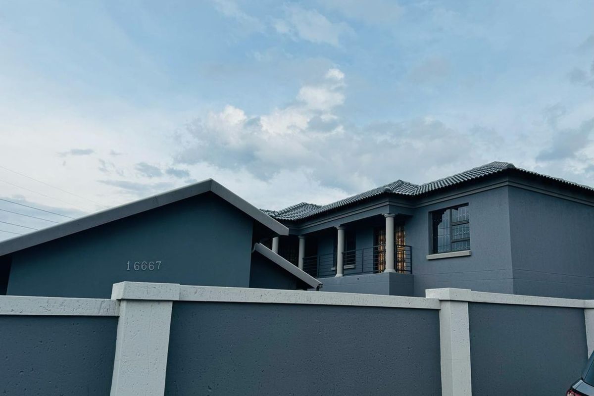 House To Rent in Vosloorus Ext 25 - Photo 2