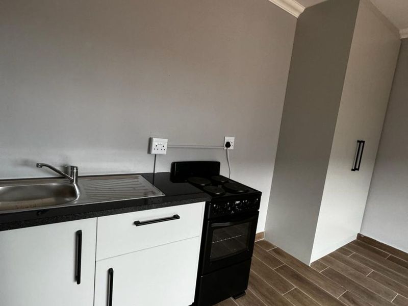 House To Rent in Vosloorus Ext 25 - Photo 5