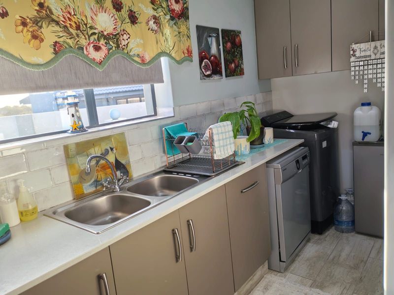 House For Sale in Dana Bay - Photo 9
