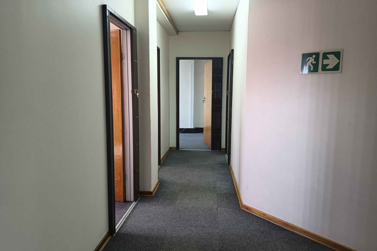 Office For Sale in Kimberley Central - Photo 2