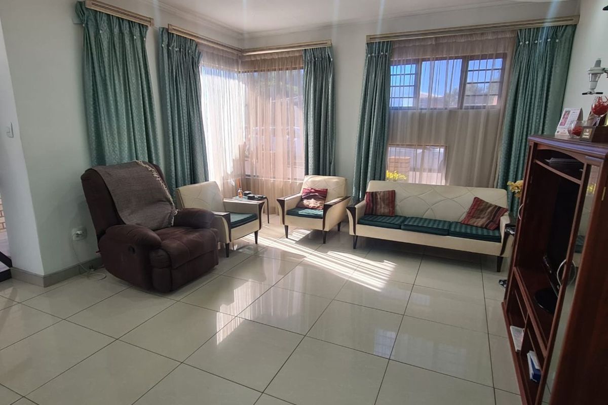 House For Sale in Moghul Park - Photo 5