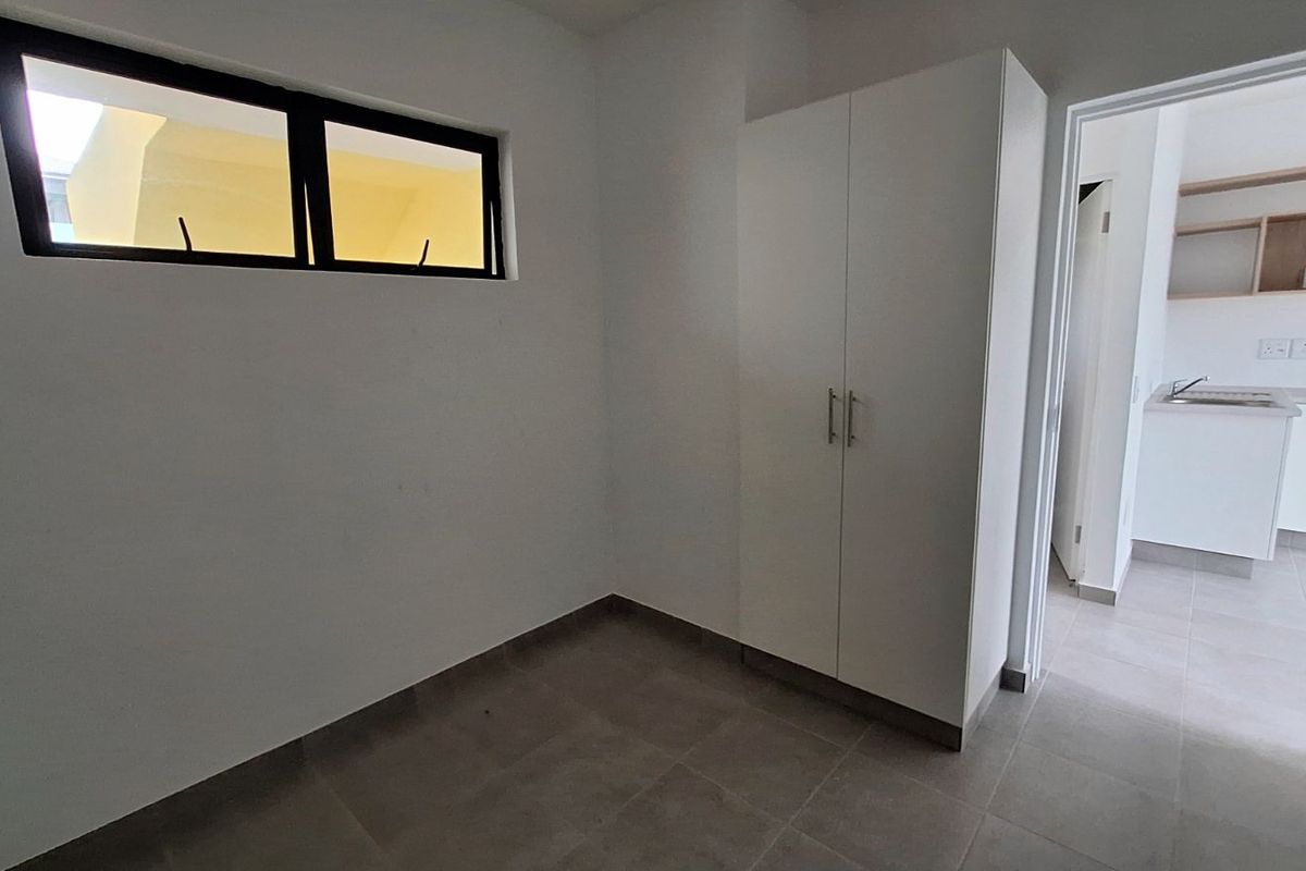 Apartment For Sale in Sheffield Beach - Photo 4