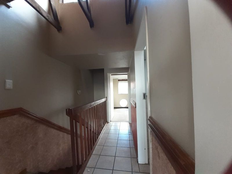 Apartment For Sale in Valhalla - Photo 10