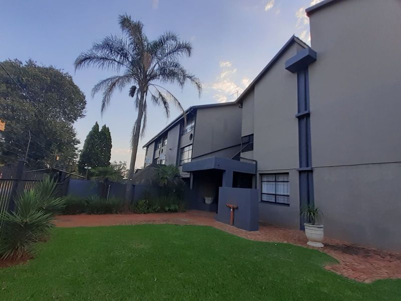 Apartment For Sale in Valhalla - Photo 6