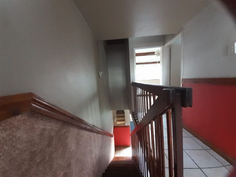 Apartment For Sale in Valhalla - Photo 2