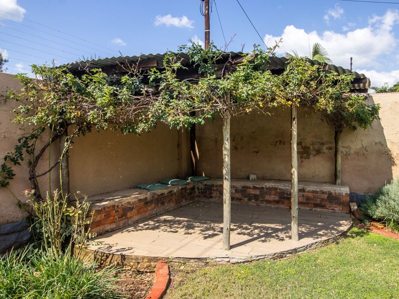 House For Sale in Doornpoort - Photo 5