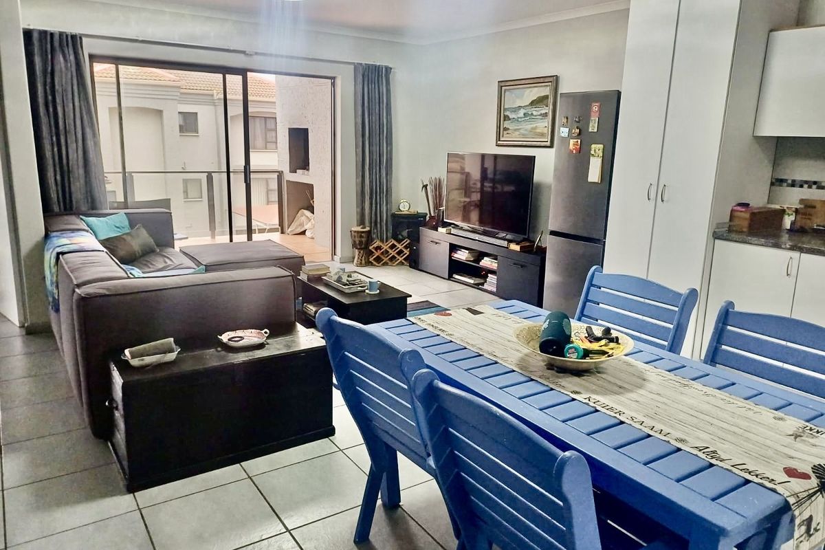 Apartment For Sale in Hartenbos Central - Photo 2