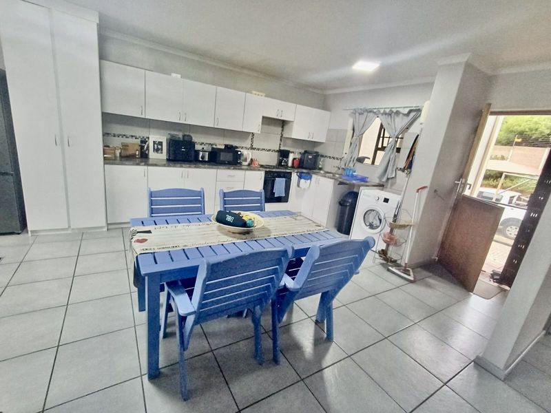 Apartment For Sale in Hartenbos Central - Photo 3