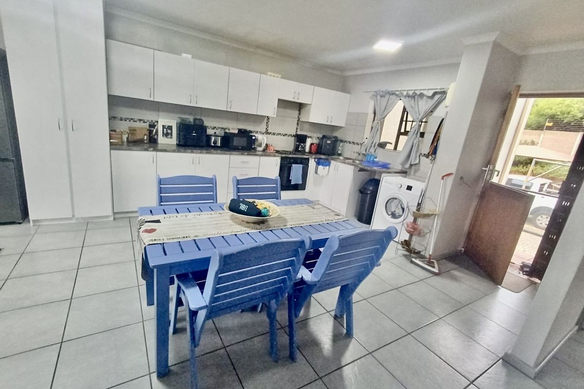 Apartment For Sale in Hartenbos Central - Photo 3