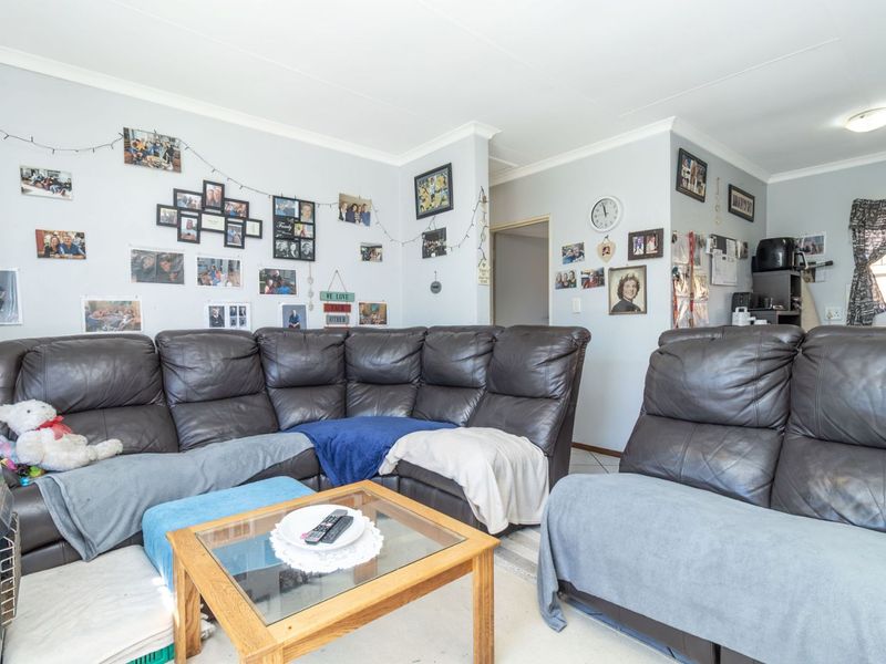 Townhouse For Sale in Honeydew Ridge - Photo 7