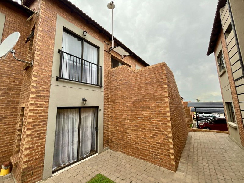 Apartment For Sale in Terra Nova - Photo 5