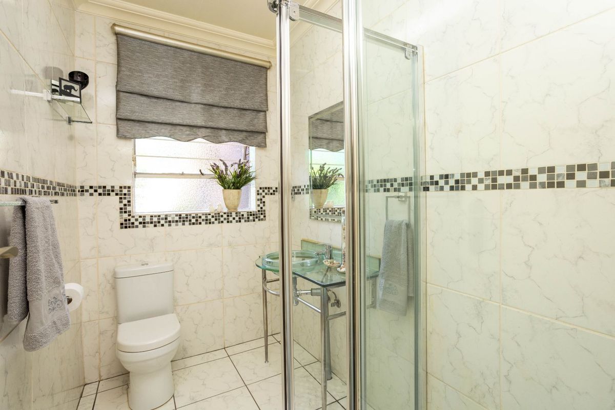 Townhouse For Sale in Fourways - Photo 2