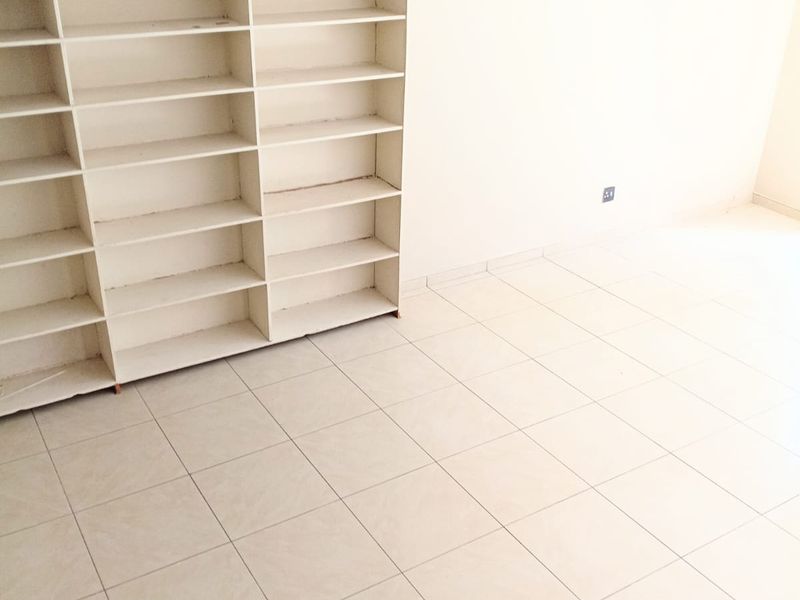 Townhouse For Sale in Windsor East - Photo 6