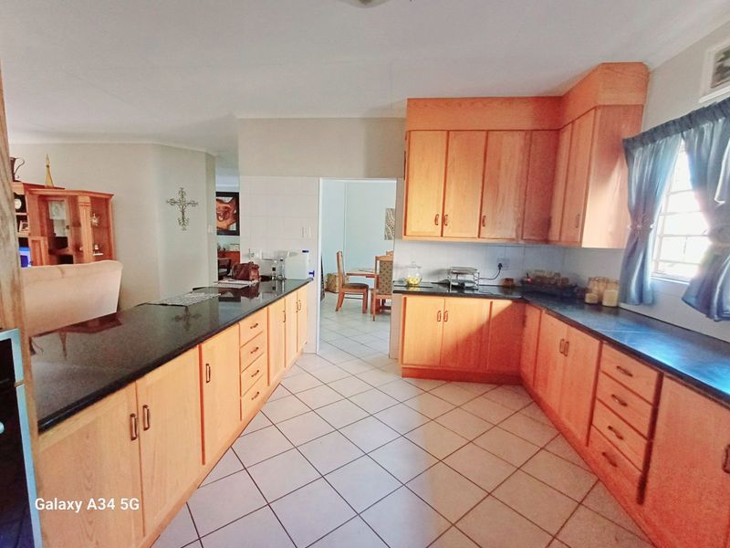 House For Sale in Modimolle Central - Photo 6