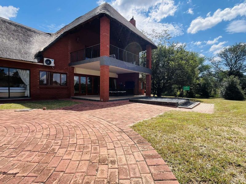 House For Sale in Zebula Golf Estate - Photo 2