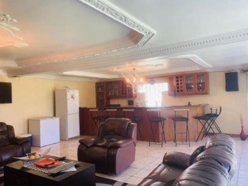 House For Sale in Cresslawn - Photo 5