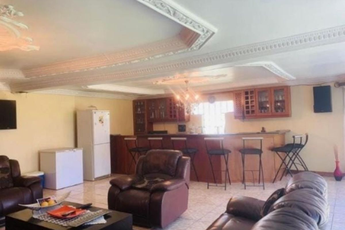 House For Sale in Cresslawn - Photo 5