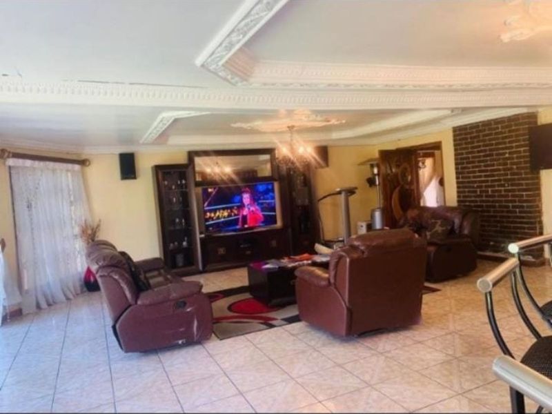 House For Sale in Cresslawn - Photo 4