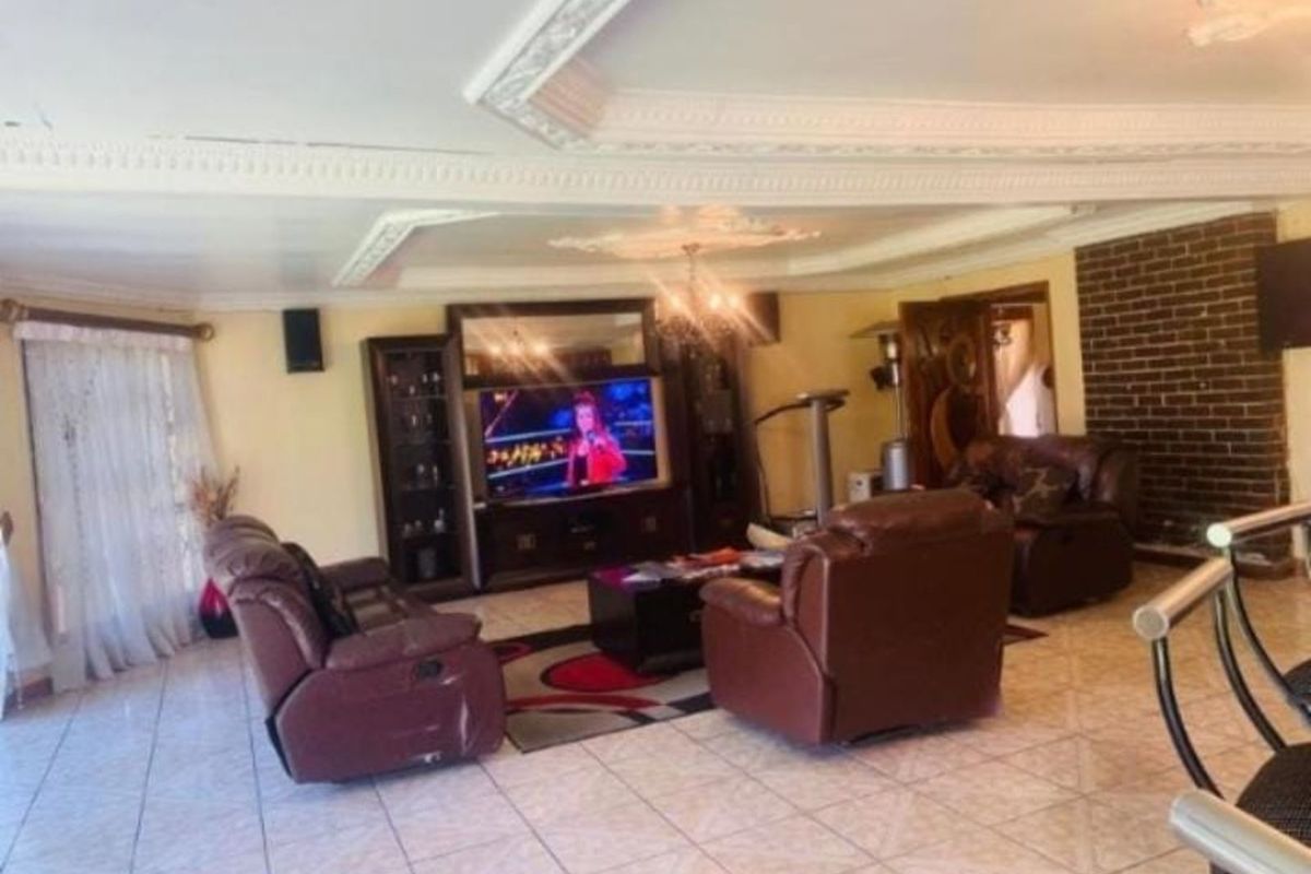 House For Sale in Cresslawn - Photo 4