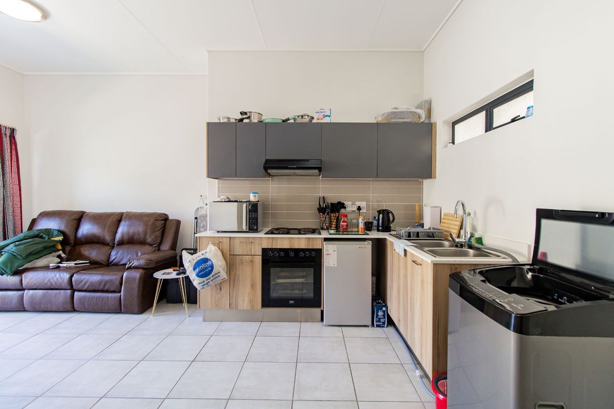 Apartment For Sale in Firlands - Photo 3