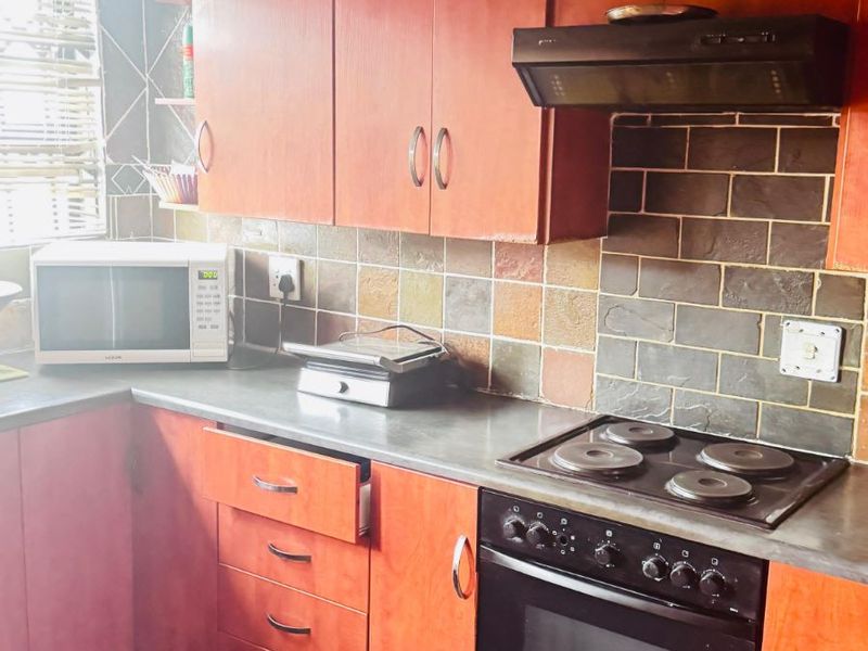 House For Sale in Reyno Ridge - Photo 3