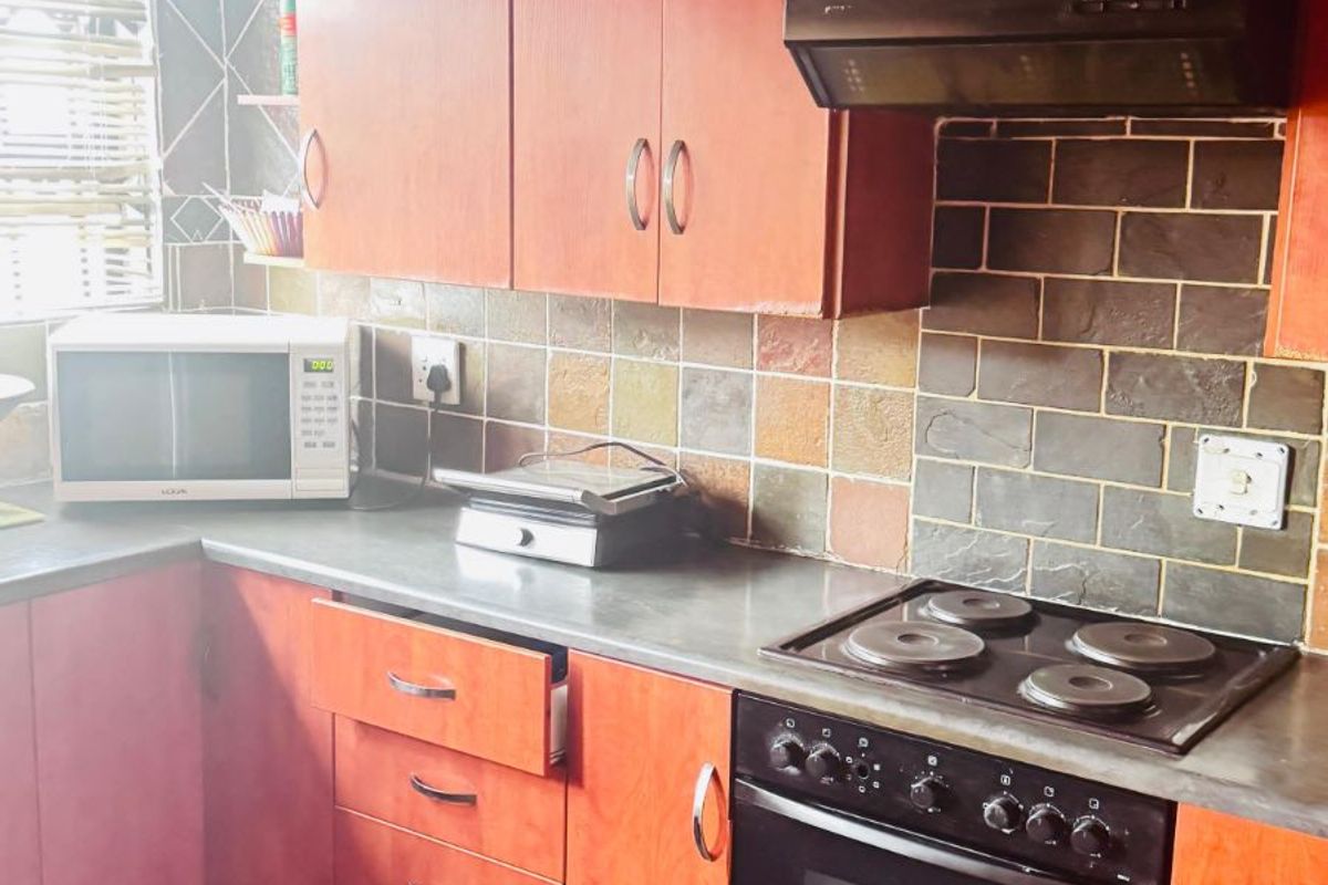 House For Sale in Reyno Ridge - Photo 3