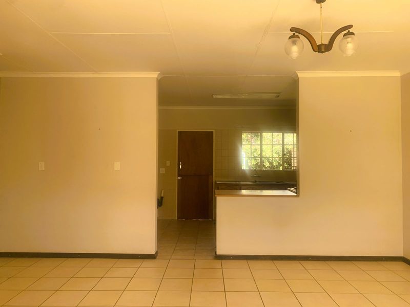 Townhouse For Sale in Bela Bela Central - Photo 4