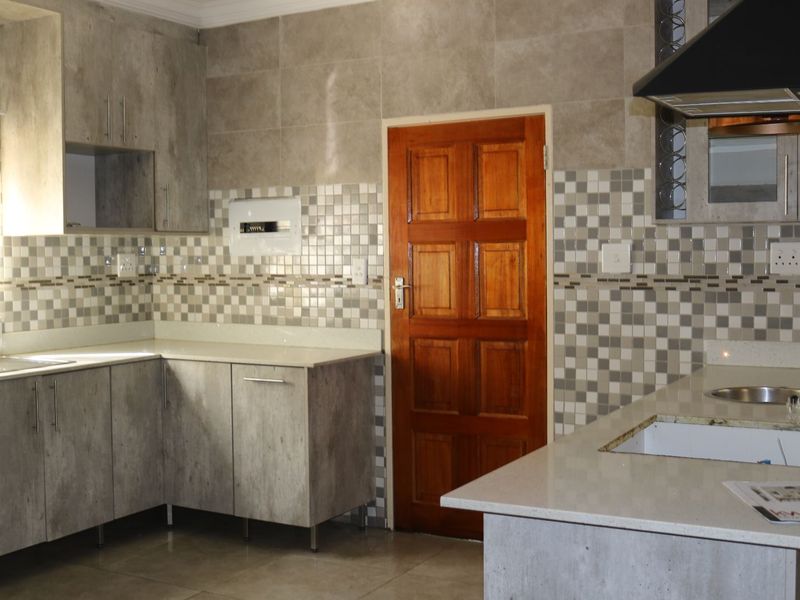 House For Sale in Bela Bela Central - Photo 4