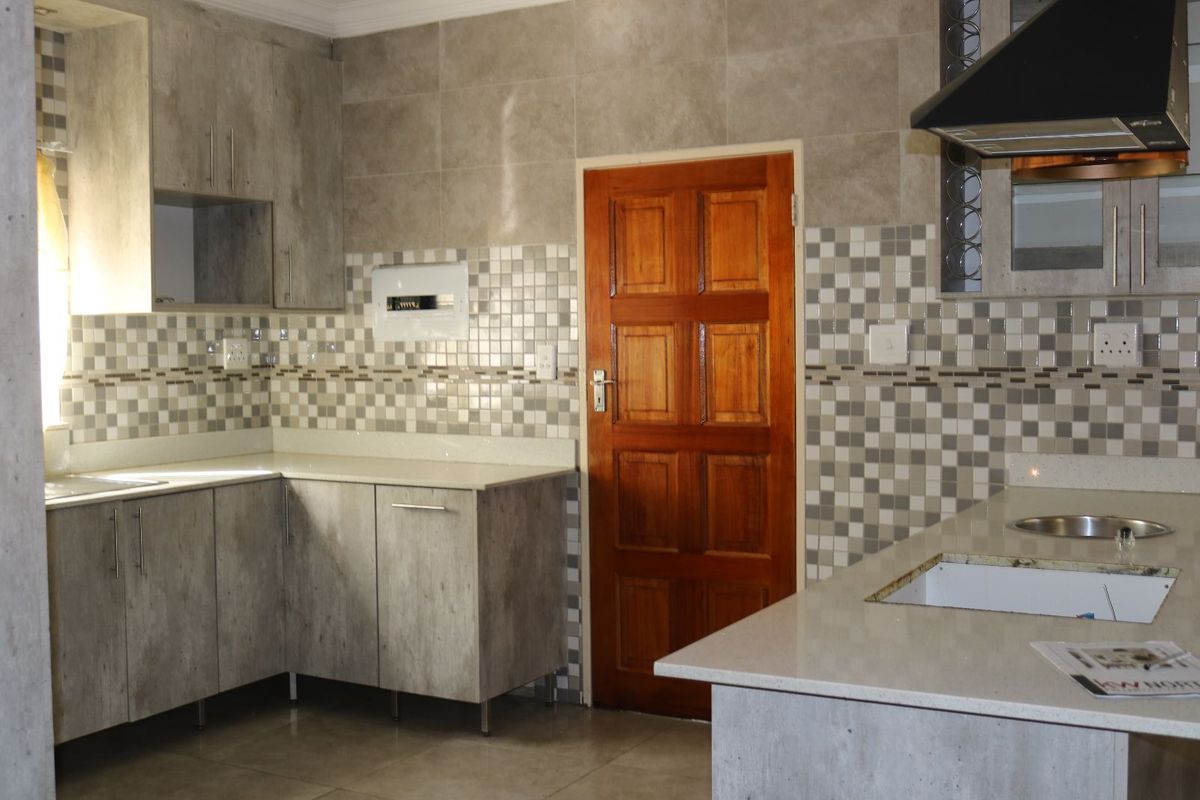 House For Sale in Bela Bela Central - Photo 4