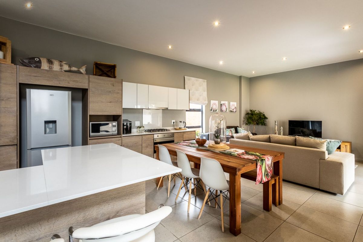 Townhouse For Sale in The Hills Game Reserve Estate - Photo 2