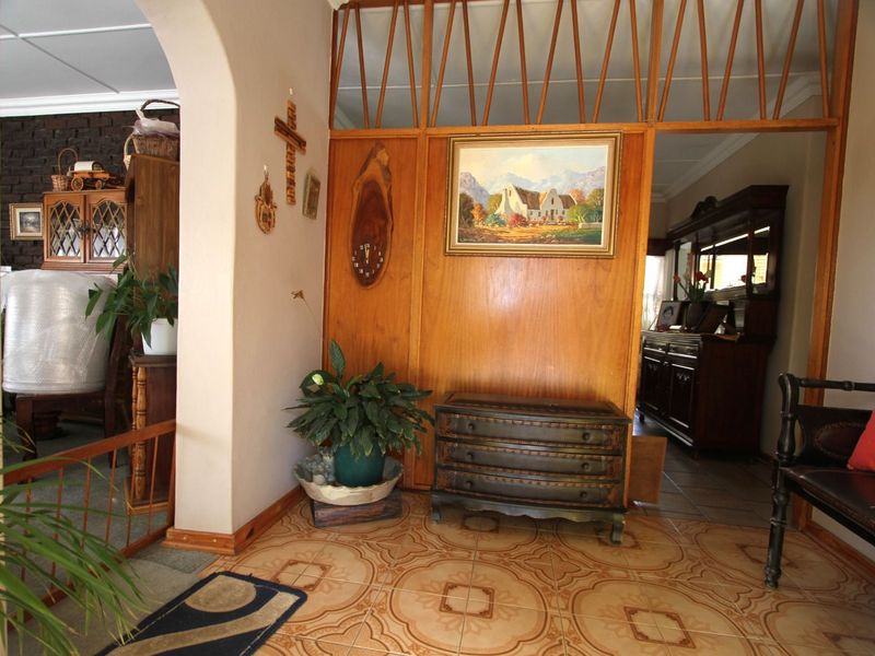 House For Sale in De Bruinpark - Photo 2