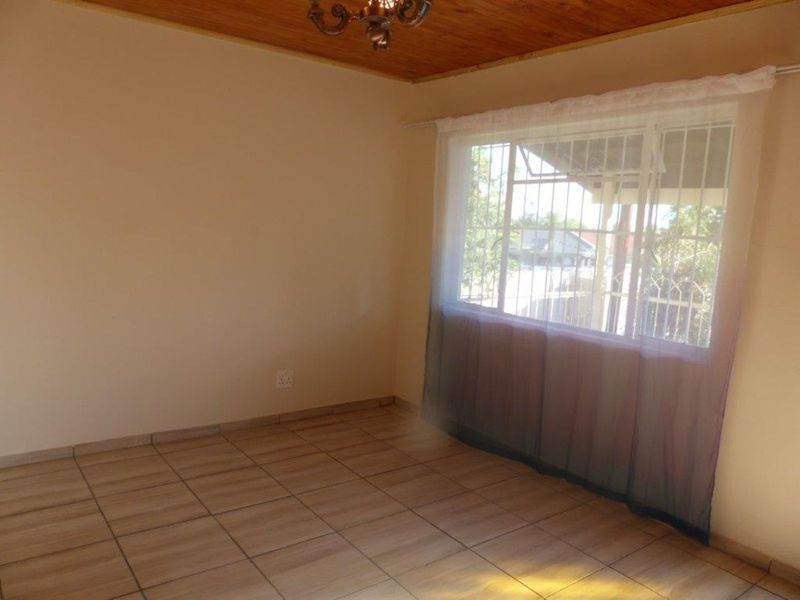 House For Sale in Noordrand - Photo 8