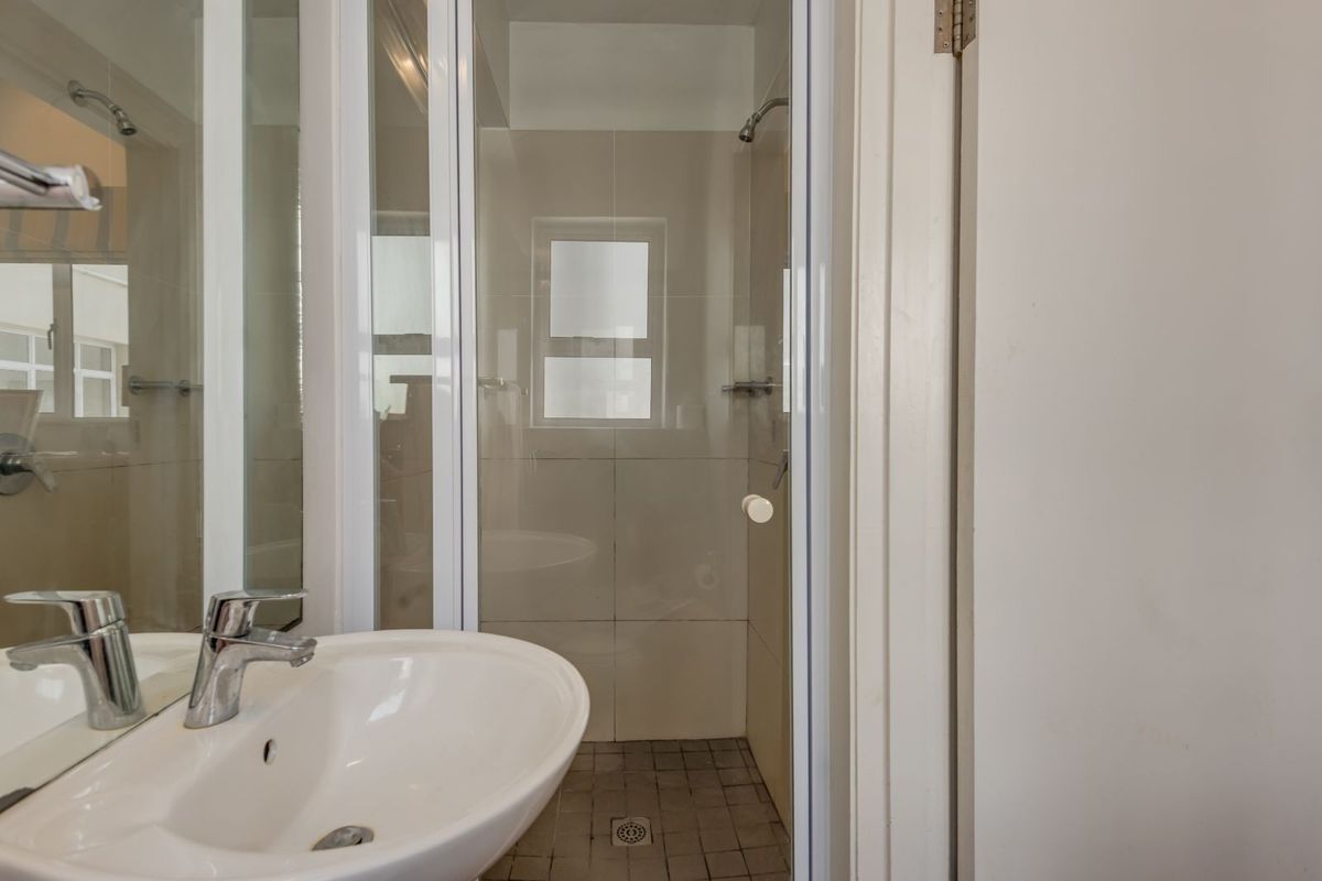 Apartment For Sale in Humewood - Photo 5