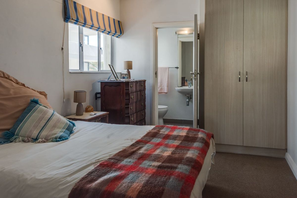 Apartment For Sale in Humewood - Photo 3