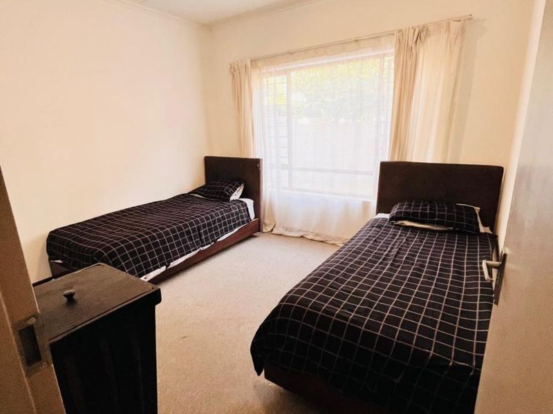 Apartment For Sale in Lonehill - Photo 8