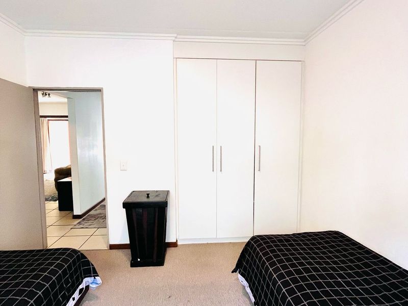 Apartment For Sale in Lonehill - Photo 9