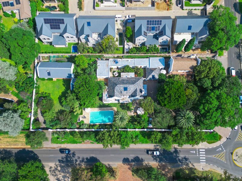 House For Sale in Bryanston - Photo 2