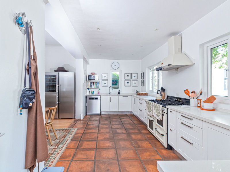 House For Sale in Bryanston - Photo 6