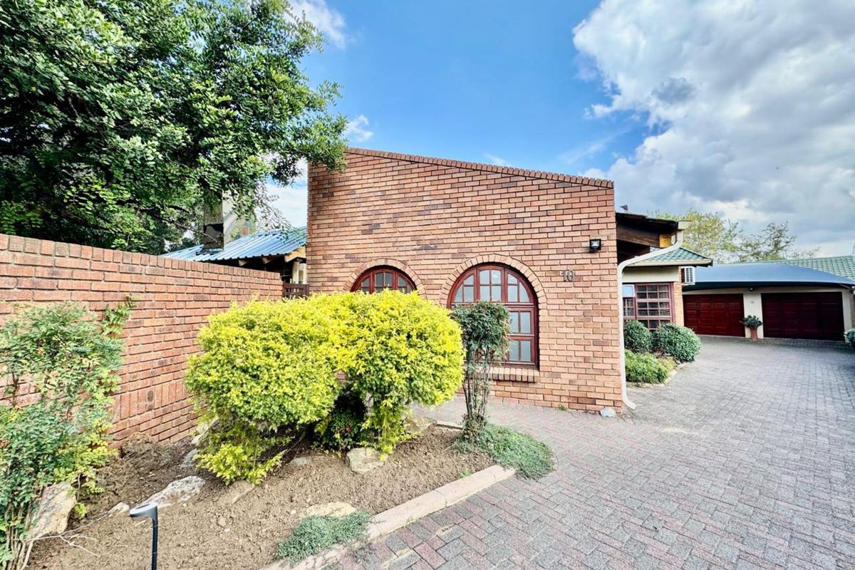 House For Sale in Secunda Central - Photo 2