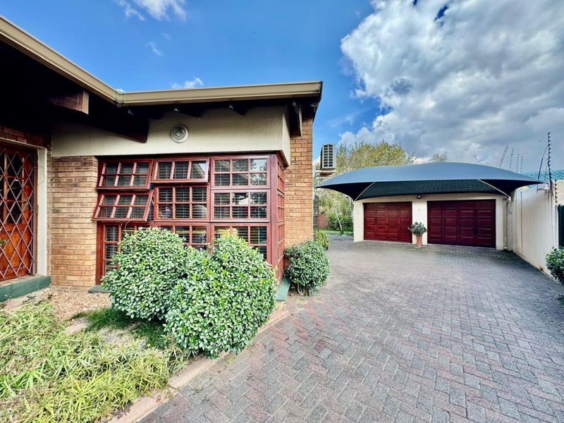 House For Sale in Secunda Central - Photo 3