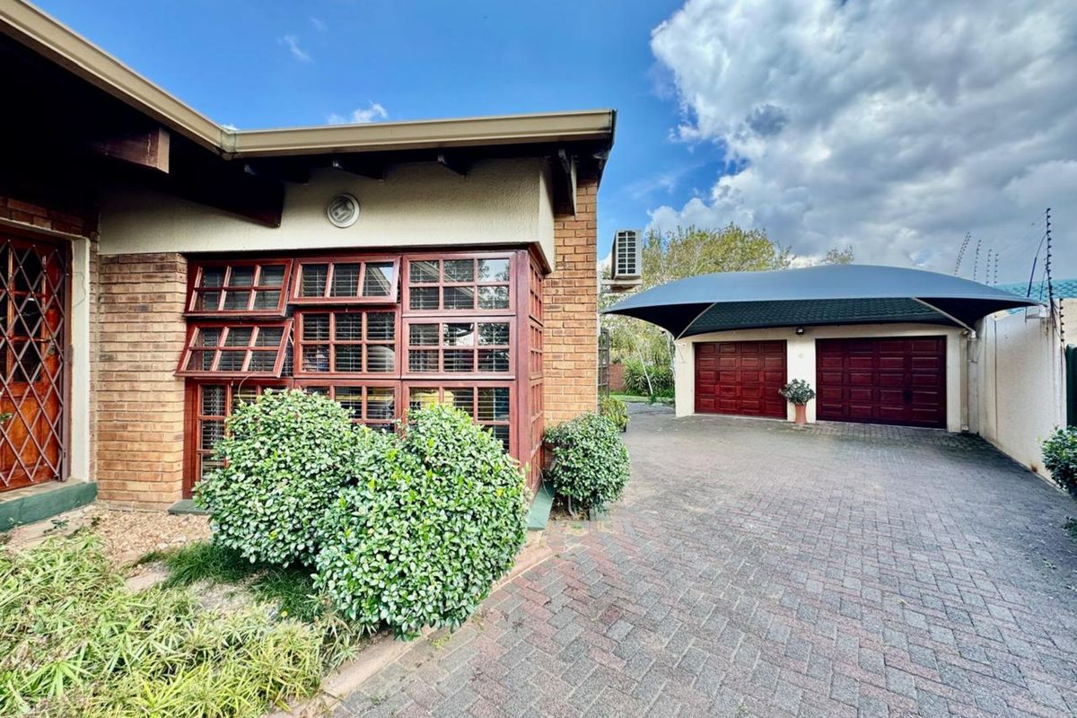 House For Sale in Secunda Central - Photo 3