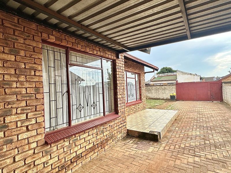 House For Sale in Ekangala - Photo 4