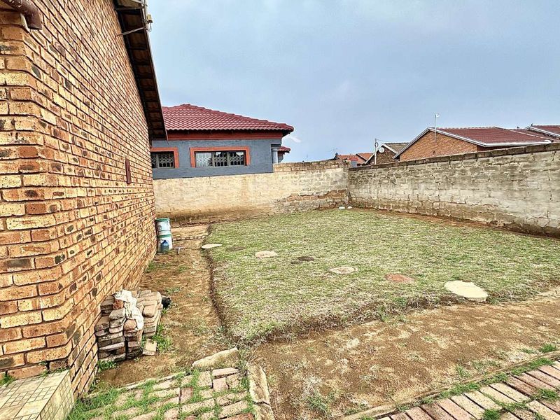 House For Sale in Ekangala - Photo 6