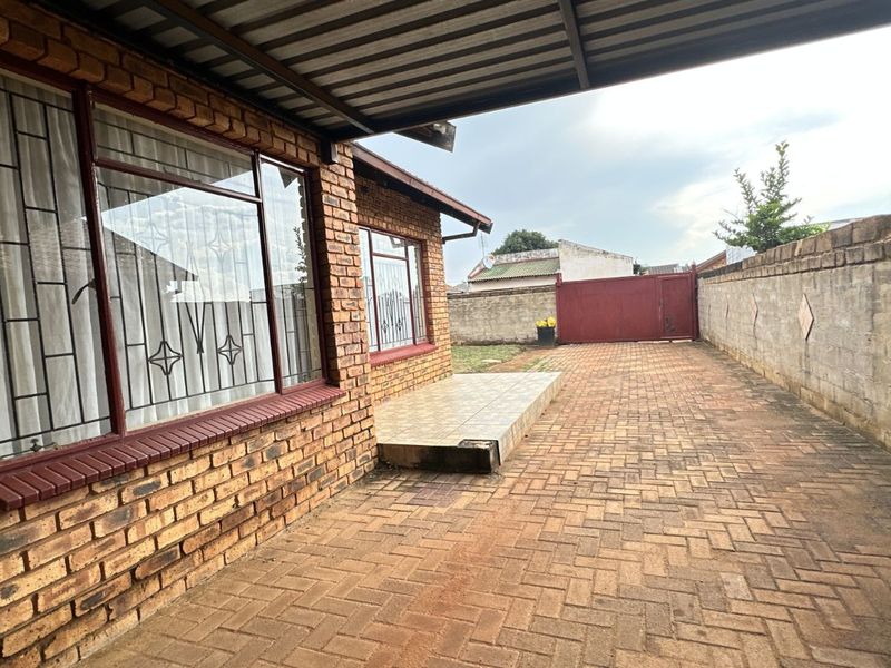 House For Sale in Ekangala - Photo 5