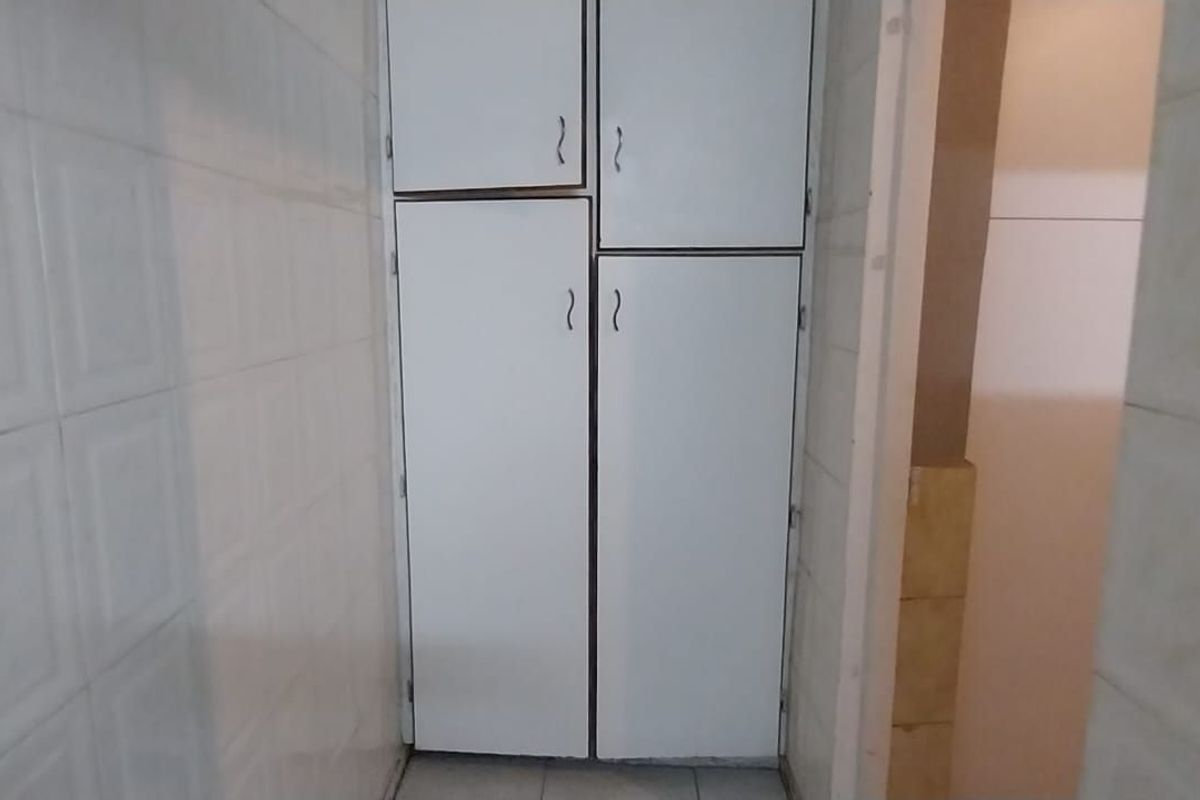 House For Sale in De Beers - Photo 4