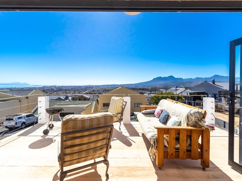 House For Sale in Mansfield - Photo 7